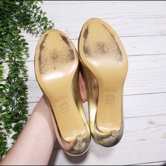 Stuart Weitzman Gold Heels - Picture 7 of 7